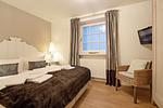 Schlafzimmer UG - Listend Blick - Top-Hundeurlaub