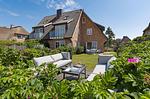 Garten - Listend Blick - Top-Hundeurlaub