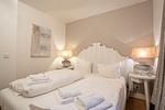 Schlafzimmer UG - Listend Blick - Top-Hundeurlaub