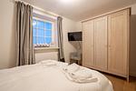 Schlafzimmer UG - Listend Blick - Top-Hundeurlaub