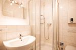 Badezimmer - Norderhoog Whg. 48 / 2.OG / O - Top-Hundeurlaub