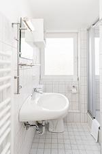Badezimmer - Haus Marell 2 West - Top-Hundeurlaub