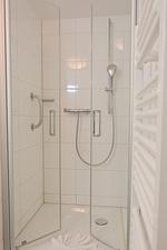 Badezimmer - Apartmenthaus Sonnenburg Ferienwohnung 12 - Top-Hundeurlaub