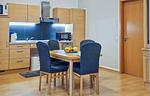 Küche / Küchenzeile - Ferienwohnung Wustrow 10 - Top-Hundeurlaub