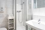 Badezimmer - Norderhoog Whg. 45 /2.OG / O - Top-Hundeurlaub