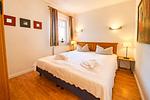 Schlafzimmer - Apartmenthaus Sonnenburg Ferienwohnung 7 - Top-Hundeurlaub