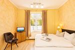 Schlafzimmer - Villa Meier Ferienwohnung 2 - Top-Hundeurlaub