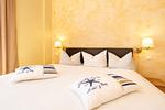 Bett - Villa Meier Ferienwohnung 2 - Top-Hundeurlaub