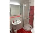 Badezimmer mit Dusche - Birkenstrasse 6i Wohnung 18 - Top-Hundeurlaub