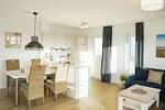 Moderne Küche mit Essbereich und Wohnzimmer - Weitblick - Top-Hundeurlaub