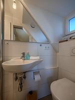 Badezimmer - Haus Friedeburg App. Emma Rantum auf Sylt - Top-Hundeurlaub