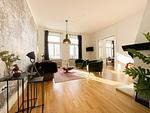 Wohnzimmer - Altbauwohnung mit Panorama Schleiblick, Balkon und Kamin im Herzen von Schleswig - Top-Hundeurlaub