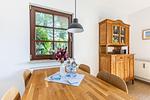 Moderne Küche mit Holzschreibtisch und Aussicht - Henriette - Top-Hundeurlaub