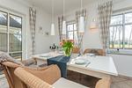 Wohnzimmer - Birkenstraße 11c Haus 3 - Top-Hundeurlaub