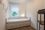 Schlafzimmer 2 mit Ausziehbett 2 x 200cm x 90cm - Ferienwohnung Meeresbrise - Top-Hundeurlaub