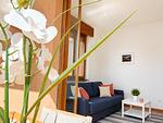 Wohnzimmer mit weichem Sofa und schöner Ausstattung - Augusta - Top-Hundeurlaub