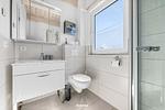 Badezimmer - Ferienhaus „Windrose II“ Schönberg - Holm - Top-Hundeurlaub