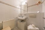 Badezimmer mit Dusche im sihi217, Hus Inselkieker, Mellumweg 6b in Schillig - Hus Inselkieker 217 - Top-Hundeurlaub