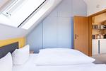 Helles Schlafzimmer mit Dachfenster - Nathalie - Top-Hundeurlaub