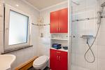 Badezimmer - Ferienhaus Janina mit Kamin und Sonnenterrasse - Top-Hundeurlaub