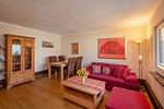 Wohnzimmer - Ferienhaus Janina mit Kamin und Sonnenterrasse - Top-Hundeurlaub