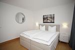 Schlafzimmer - FeWo06:Strand,Terr.,Pool,Sauna - Top-Hundeurlaub