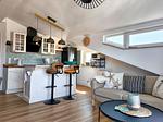 Wohnzimmer - Anna Mari: Balkon, Meerblick - Top-Hundeurlaub