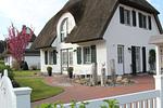 Fassade / Eingang - Ferienhaus Schilfrohrsänger 21-Teichperle- - Top-Hundeurlaub
