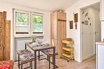 Wohnzimmer - Ferienhaus Koje 119 – mit Zweirad-Garage für Motorrad, Moped & Fahrrad - Top-Hundeurlaub