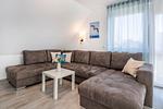 Wohnzimmer - Ferienhaus Sonnenschein OG mit Balkon und Garten mit Spielanlage - Top-Hundeurlaub