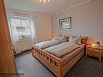 Schlafzimmer - FeWo Deichzeit - Horumersiel - Top-Hundeurlaub