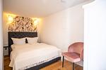 SA12_Ferienhaus "Zum Lochstein"_Schlafzimmer_01 - Ferienhaus Zum Lochstein - Top-Hundeurlaub