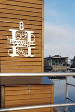 Dekoratives Detail - Floatinghouse Heaven on Earth - Top-Hundeurlaub