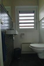 Gäste-WC - Floatinghouse Heaven on Earth - Top-Hundeurlaub