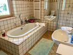 altmodernes Badezimmer mit großer Badewanne - Villa Archi - Top-Hundeurlaub