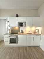 Küche / Küchenzeile - Promenadenblick - Wohnung 1 - Top-Hundeurlaub