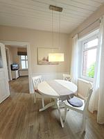 Küche / Küchenzeile - Promenadenblick - Wohnung 1 - Top-Hundeurlaub