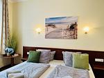 Schlafzimmer - Ferienwohnung Strandlust in der Villa Seeadler Binz - Top-Hundeurlaub