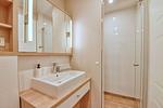 Badezimmer - Ferienhaus Svantevit 31 Feriendorf Klein Stresow Rügen - Top-Hundeurlaub