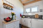 Küche / Küchenzeile - Ferienhaus Küstenkind Olpenitz - Top-Hundeurlaub