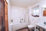 Badezimmer - Ferienwohnung Heimathafen Schlei Olpenitz - Top-Hundeurlaub