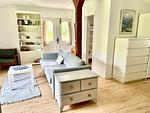 Wohnzimmer - Ferienwohnung Hühnerstall Hasselberg - Top-Hundeurlaub