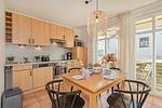 Küche / Küchenzeile - Solaris Appartement 13 - Top-Hundeurlaub