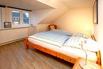 gemütliches Doppelbett - Mittelstraße 18, Whg. 1, Haus am Rosenbeet - Top-Hundeurlaub