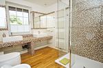 Badezimmer - FeWo EG: Terrasse, ruhige Lage - Top-Hundeurlaub