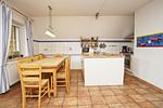 Küche / Küchenzeile - FeWo OG+DG: Balkon, ruhige Lage - Top-Hundeurlaub
