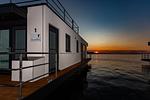 Kranichnest Ferienhaus, Bootshaus, Schwimmhaus - KranichNest Schwimmhaus - Uferhaus am Bodden Ostsee - Top-Hundeurlaub