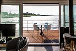 Kranichnest Ferienhaus, Bootshaus, Schwimmhaus - KranichNest Schwimmhaus - Uferhaus am Bodden Ostsee - Top-Hundeurlaub
