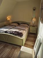 Schlafzimmer - Gartenblick auf Fehmarn - Top-Hundeurlaub