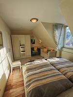 Schlafzimmer - Gartenblick auf Fehmarn - Top-Hundeurlaub